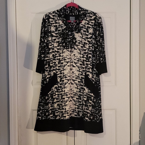 Rabbit Rabbit Rabbit tie at neck dress - Picture 3 of 4